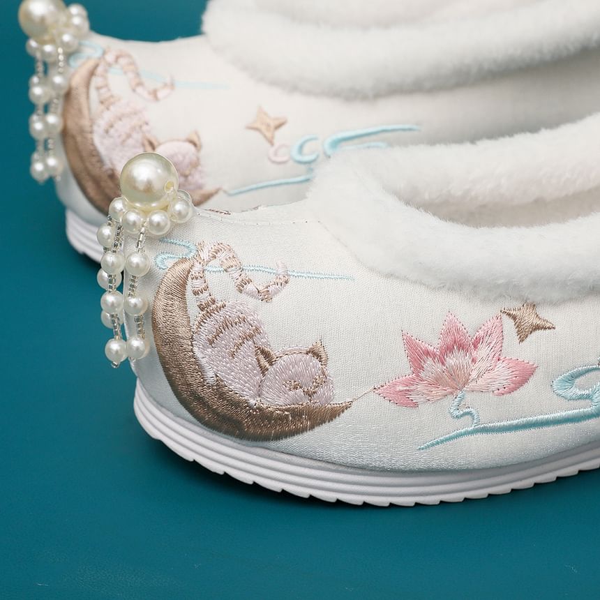 Flats Trim Fleece Embroidered