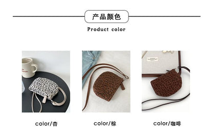 Print Leopard Pouch Necklace