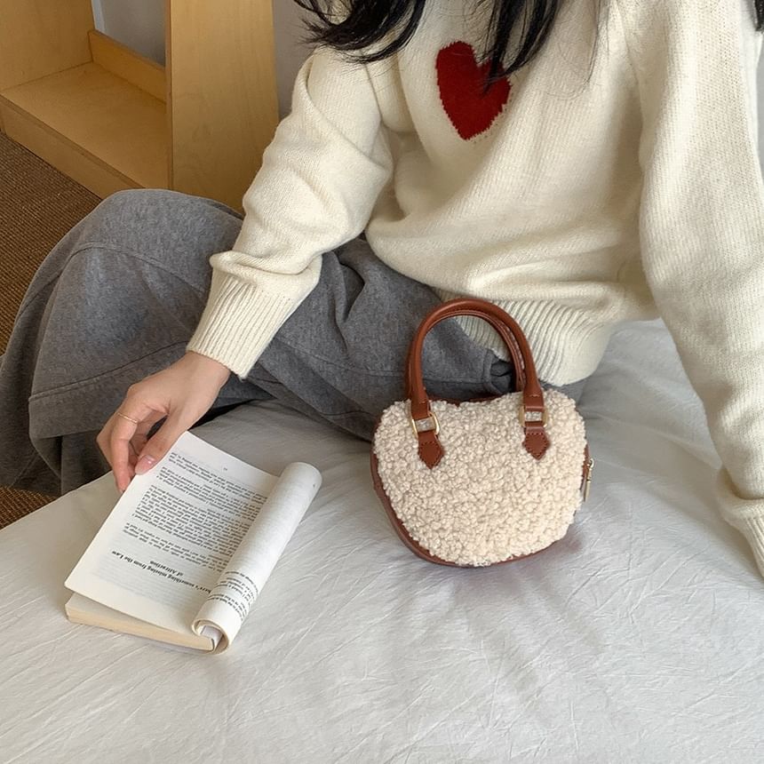 Crossbody Shearling Faux Bag Heart