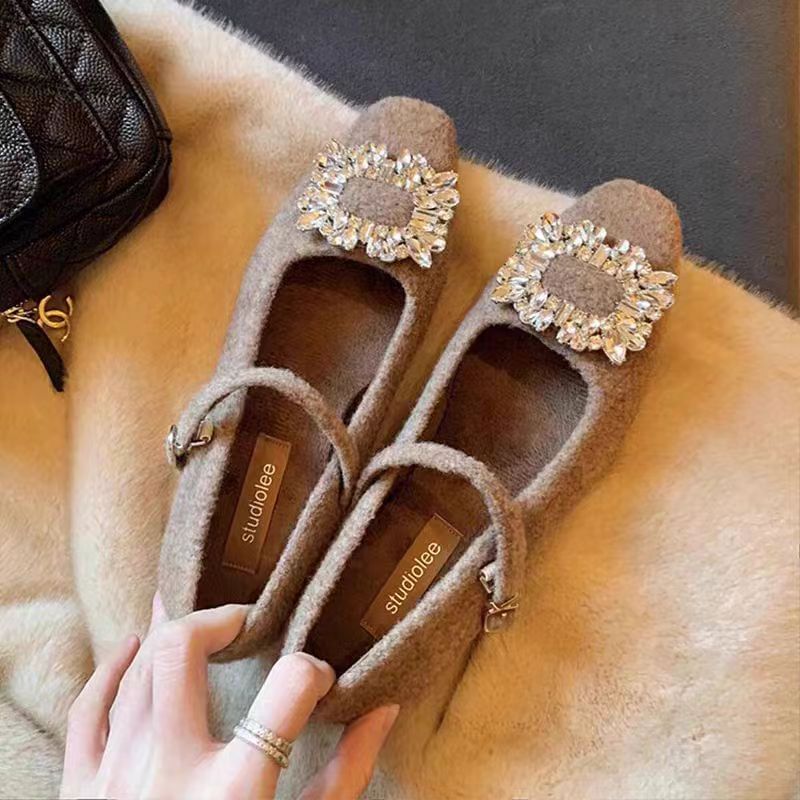 Rhinestone Accent Heel Jane Mary Pumps Chunky