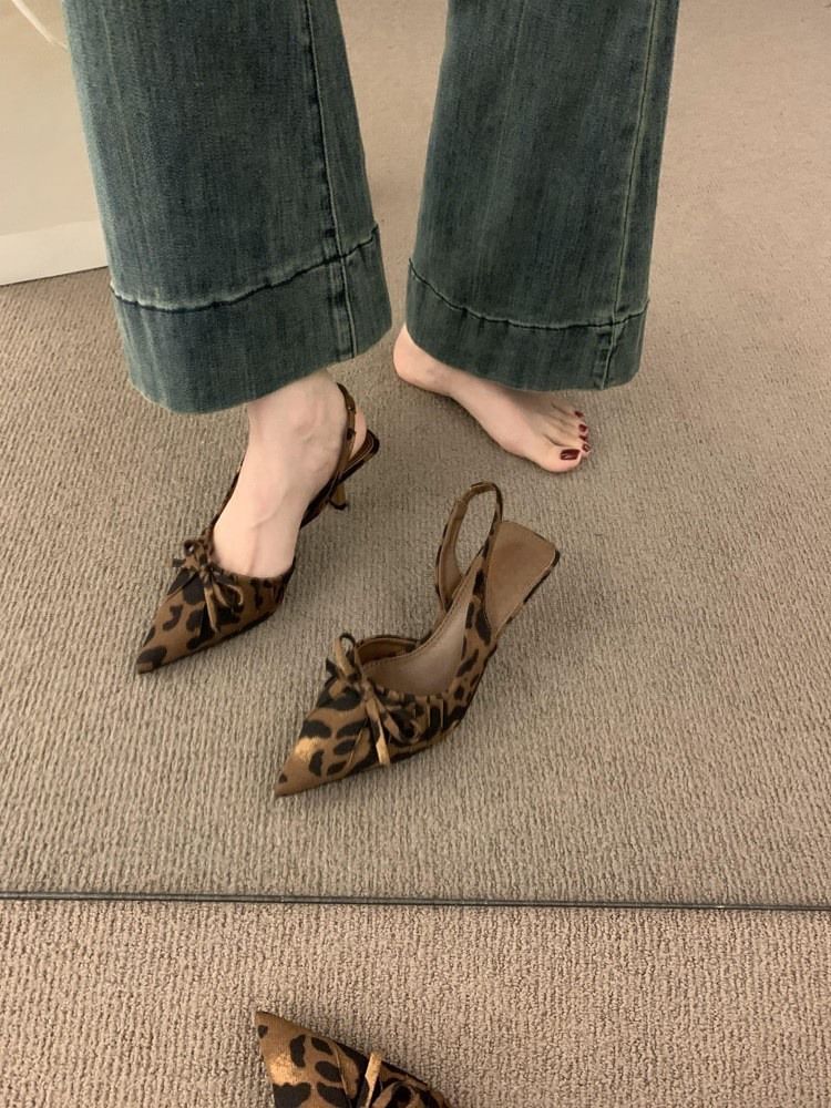 Slingback Toe Bow Pumps Pointed