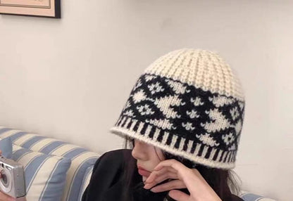 Knit Diamond Beanie Jacquard