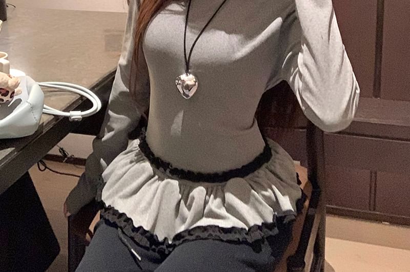 Plain Ruffle Crewneck Top Long-Sleeve
