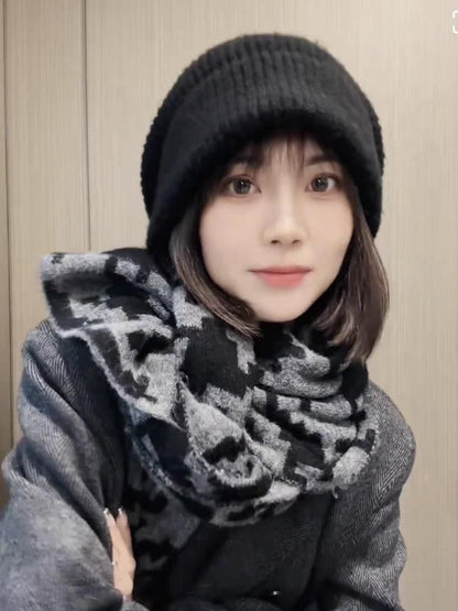 Beanie Patterned / Plain