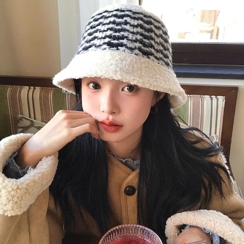Bucket Striped Fluffy Hat
