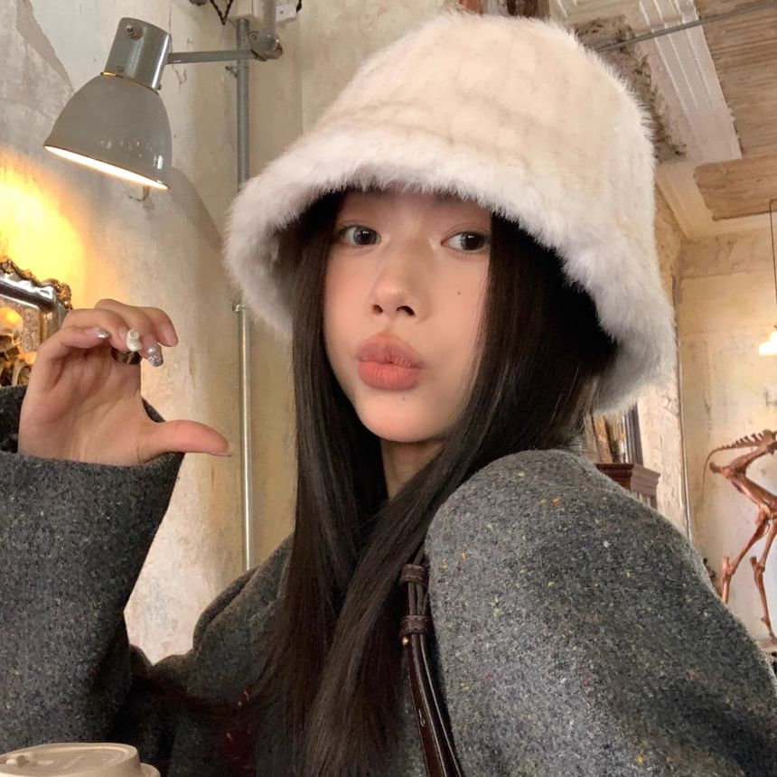 Fluffy Bucket Plain Hat