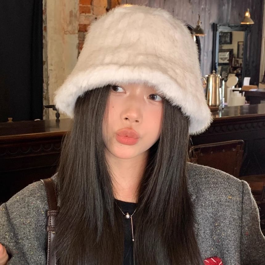 Fluffy Bucket Plain Hat