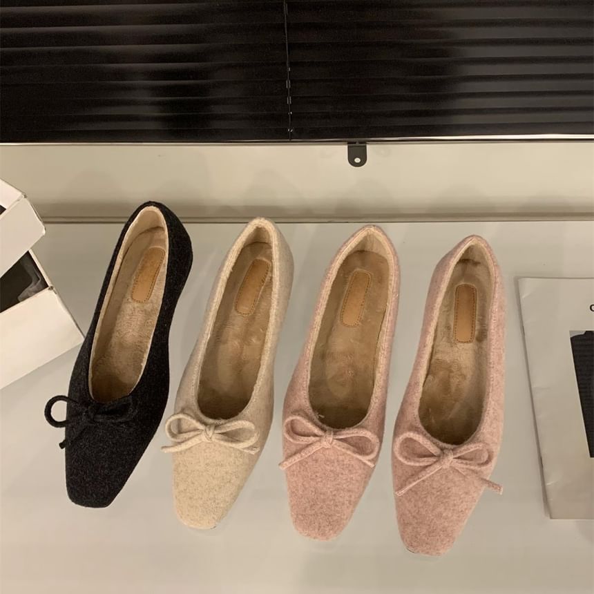 Toe Flats Bow Square