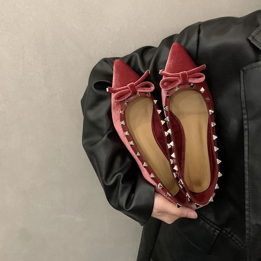 Studded Toe Velvet Pointed Pumps Bow