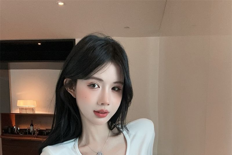 V-Neck Plain Slit Fit T-Shirt Long-Sleeve Slim