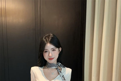 V-Neck Plain Slit Fit T-Shirt Long-Sleeve Slim