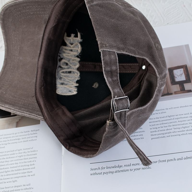 Cap Lettering Washed