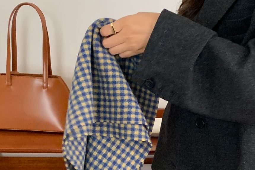 Applique Fringed Scarf Plaid Trim