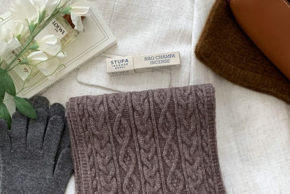 Cable-Knit Plain Scarf