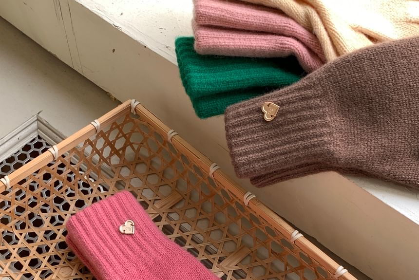 Buttoned Gloves Heart Knit