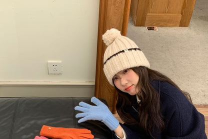 Buttoned Gloves Heart Knit