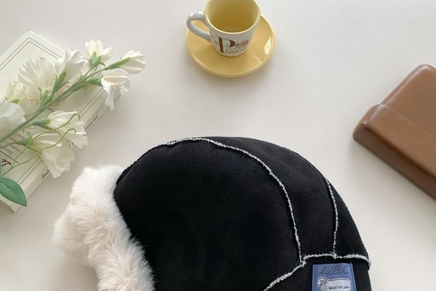 Fluffy Trapper Applique Hat Plain Trim