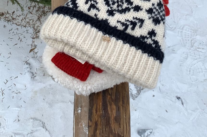 Beanie Patterned Pom