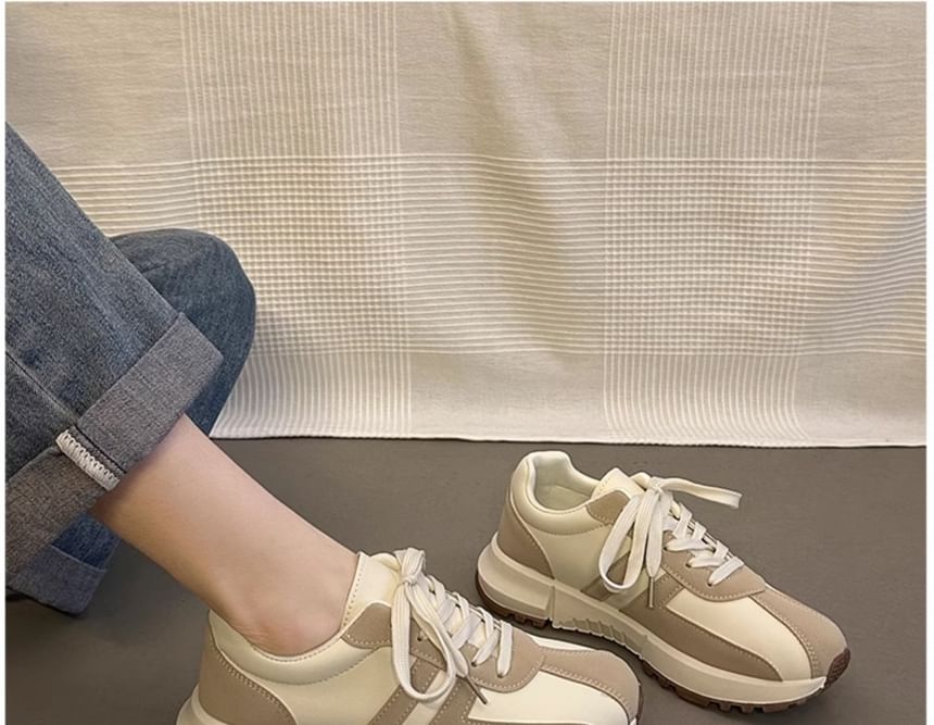 Sneakers Platform Panel