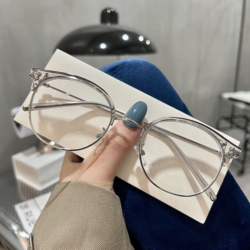 Thin Frame Round Eyeglasses