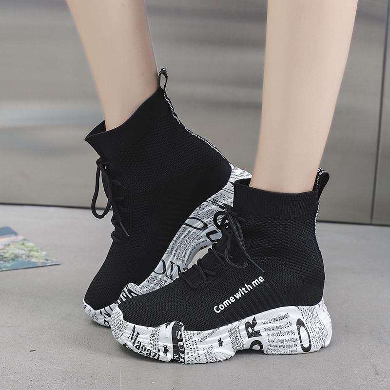 Short Lace-Up Boots Printed Platform