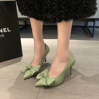 High Bow Pumps Pointy Heel