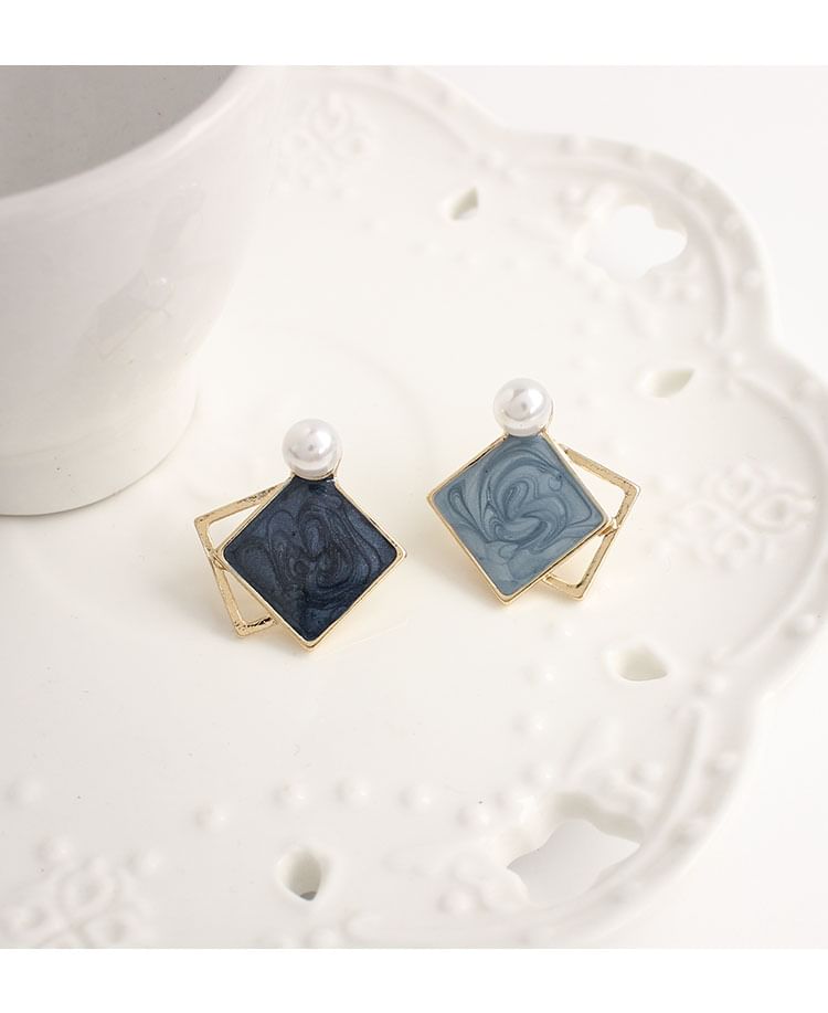 On / Stud Geometric Clip Pearl Faux Earring