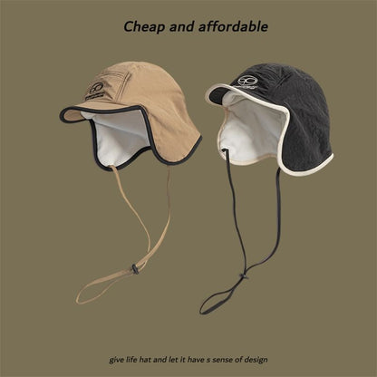 Trapper Print Lettering Hat