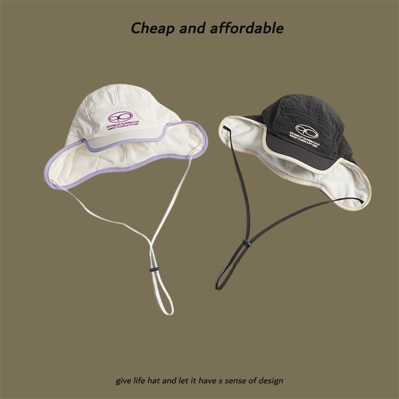 Trapper Print Lettering Hat