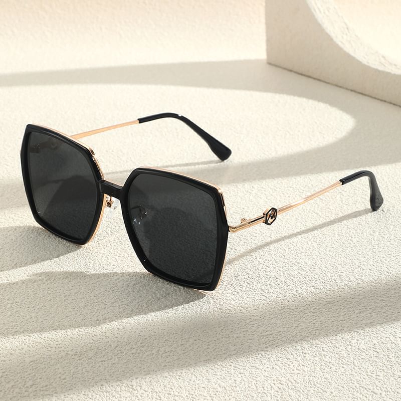 Oversized Geometric Sunglasses