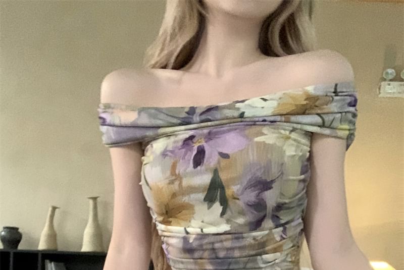 Off-Shoulder Ruched Short-Sleeve Floral Tee Cropped