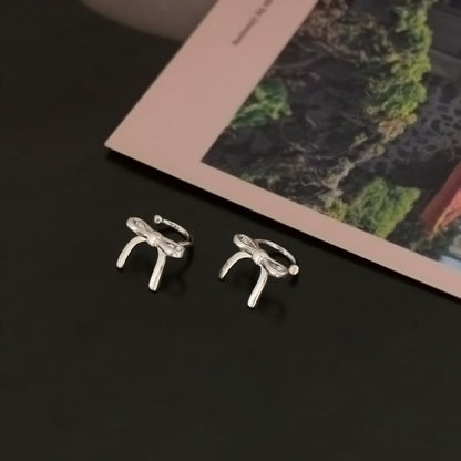 On / Clip Stud Bow Earring