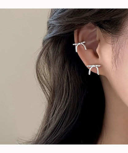 On / Clip Stud Bow Earring