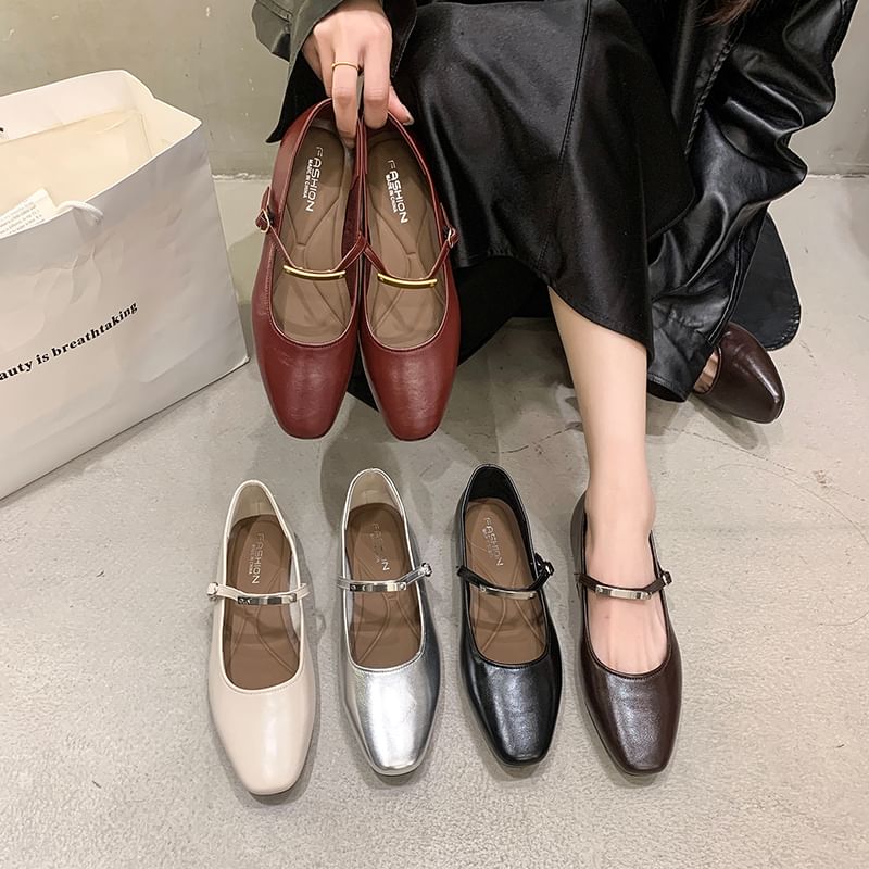 Buckle Jane Accent Mary Shoes Metal