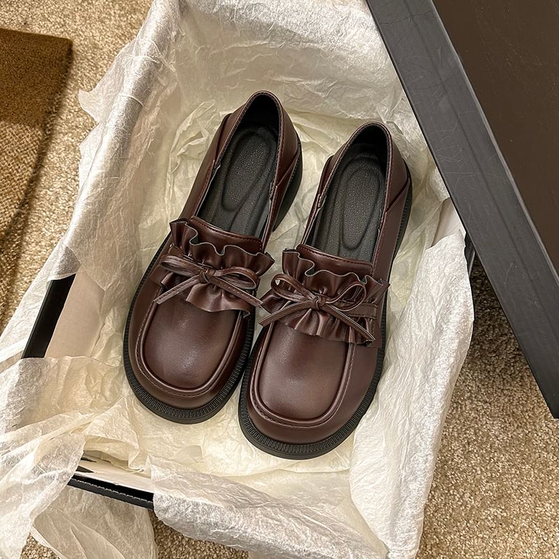 Plain Ruffle Loafers Platform Trim