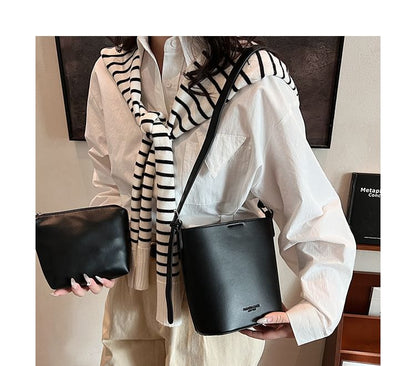 Faux Bag Leather Bucket Plain