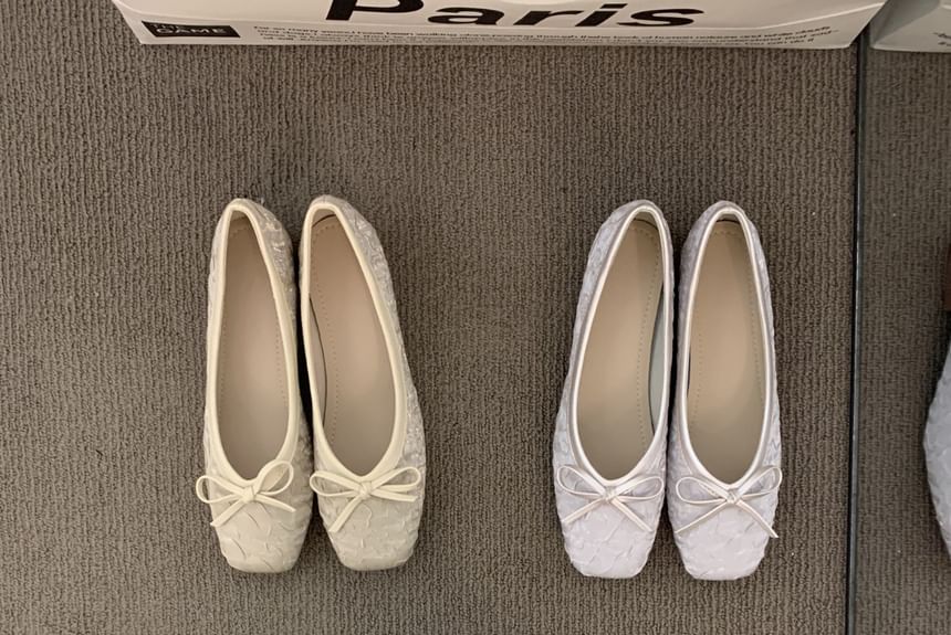 Square-Toe Flats Bow