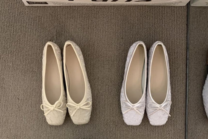 Square-Toe Flats Bow