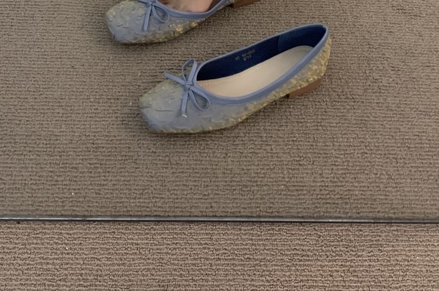 Square-Toe Flats Bow