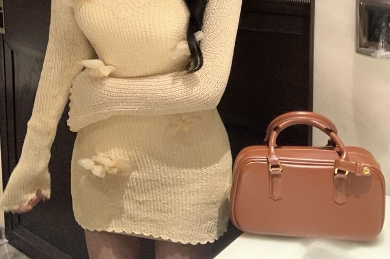 V Knit Long-Sleeve Flower Slip Sheath Mini Accent / Dress Neck