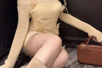 V Knit Long-Sleeve Flower Slip Sheath Mini Accent / Dress Neck