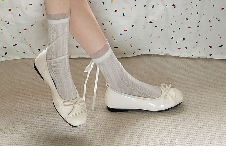 Bow Patent Flats Leather