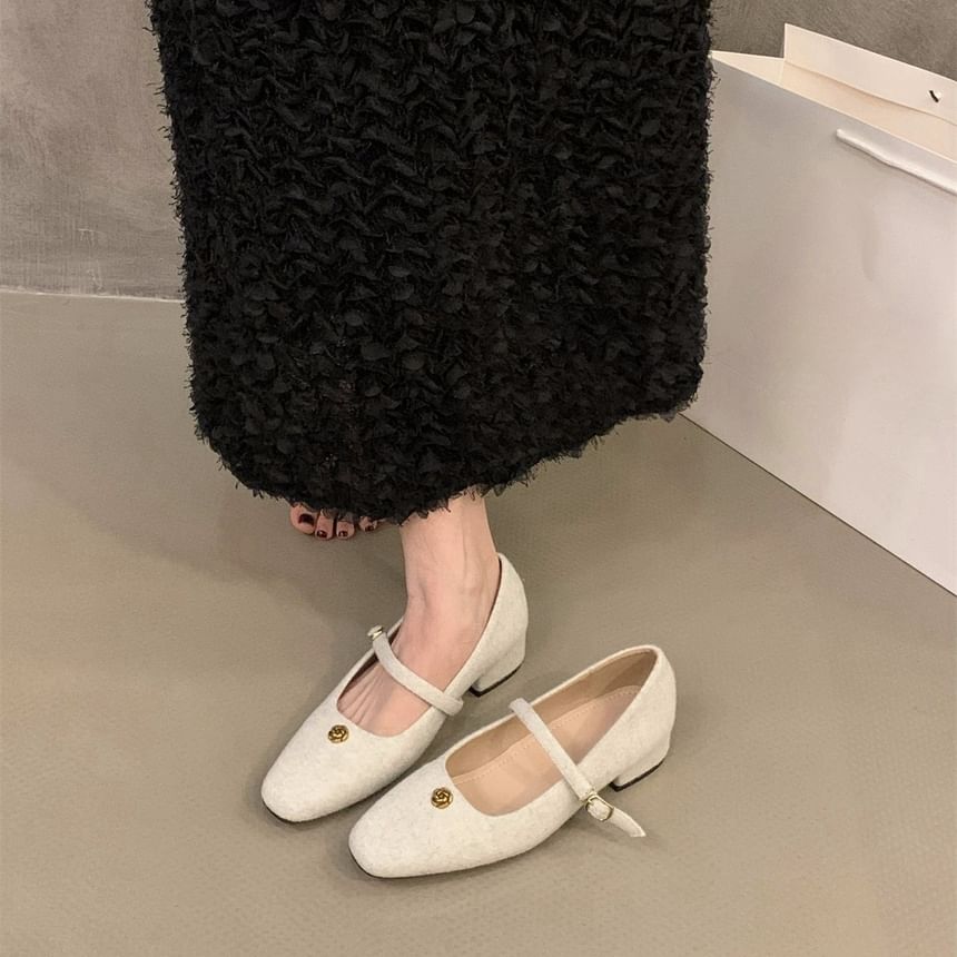 Jane Flower Heel Chunky Accent Pumps Mary