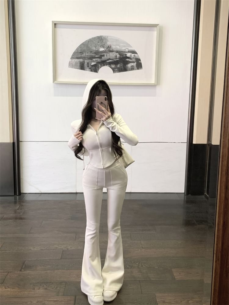 High Crop Zip Waist Flared Sweatpants / Plain Hoodie