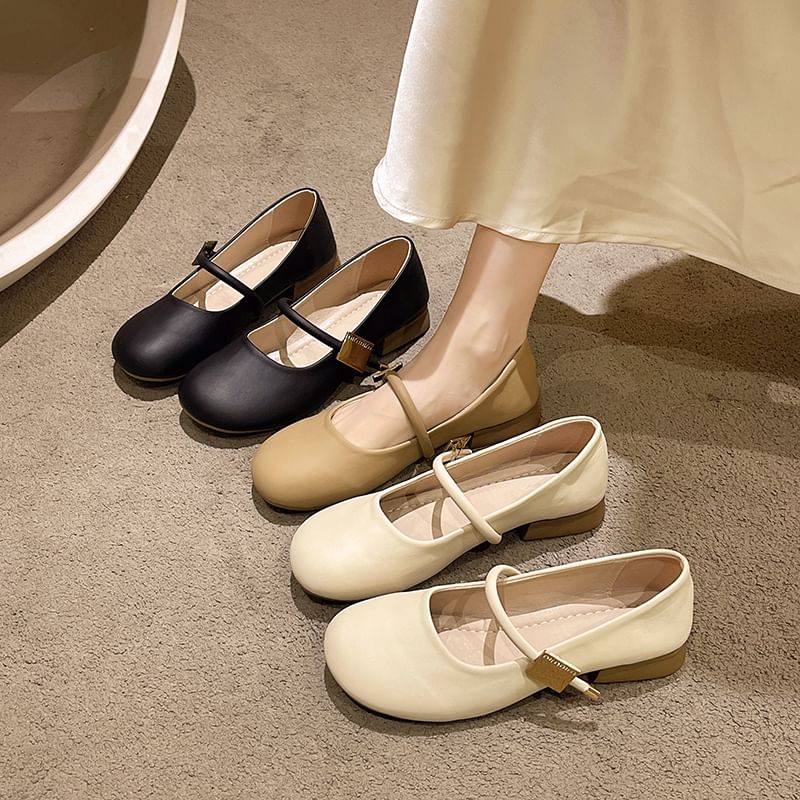 Mary Shoes Plain Jane Faux Chunky Leather Heel