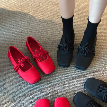 Mary Frog Buttoned Toe Jane Flats Square Plain