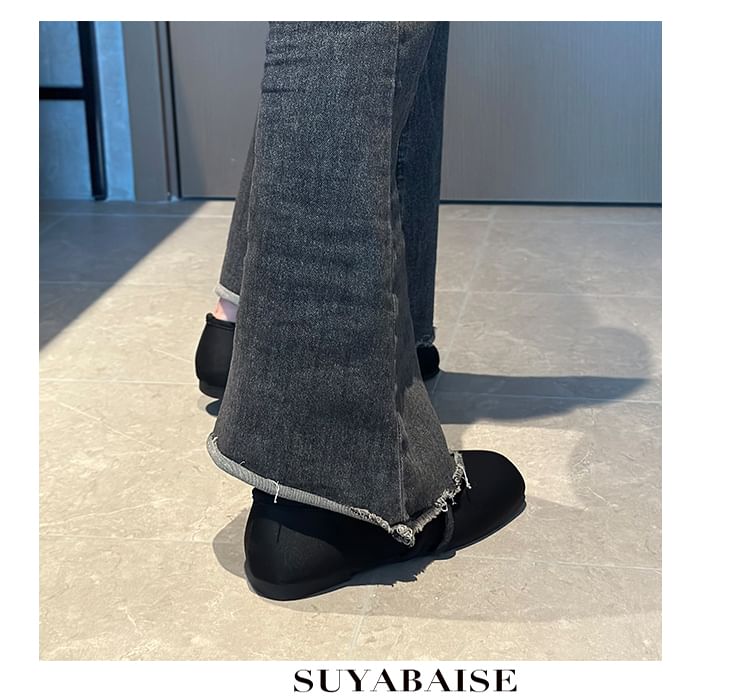 Mary Frog Buttoned Toe Jane Flats Square Plain