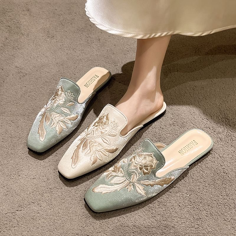 Mules Flat Floral Toe Embroidered Square