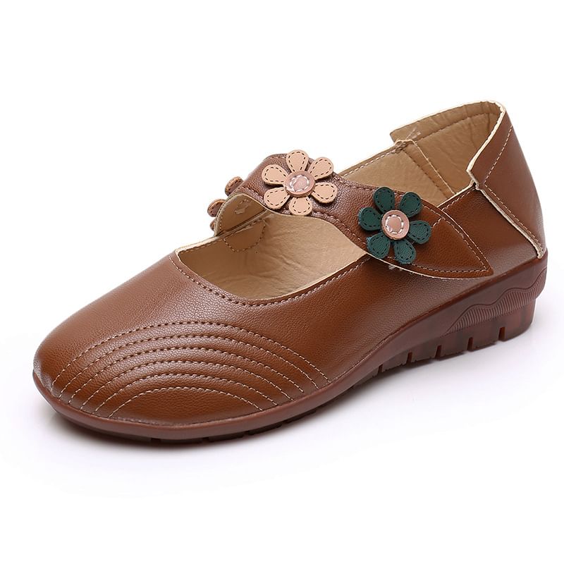 Flower Jane Leather Faux Mary Shoes Detail