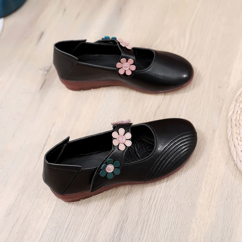 Flower Jane Leather Faux Mary Shoes Detail